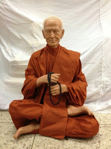 รับหล่อรูปเหมือนเกจิวัดดัง